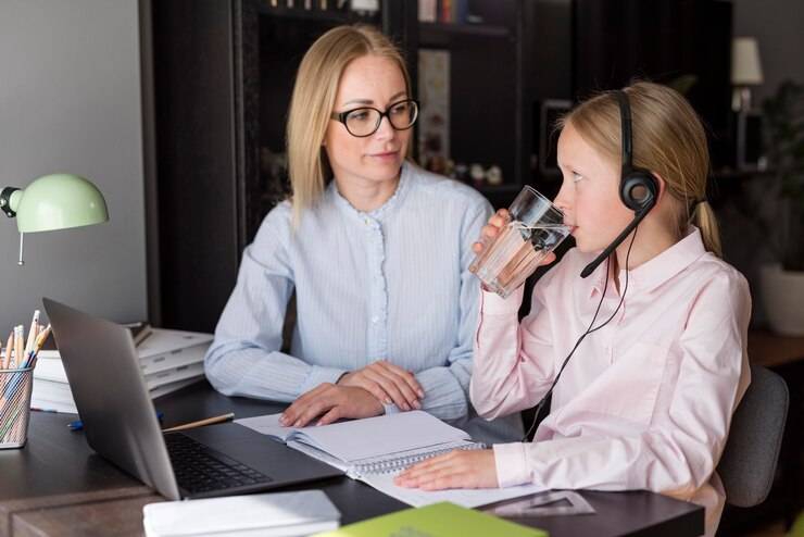 Специалист по внутренним коммуникациям