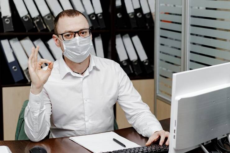 Специалист АХО и структура отдела